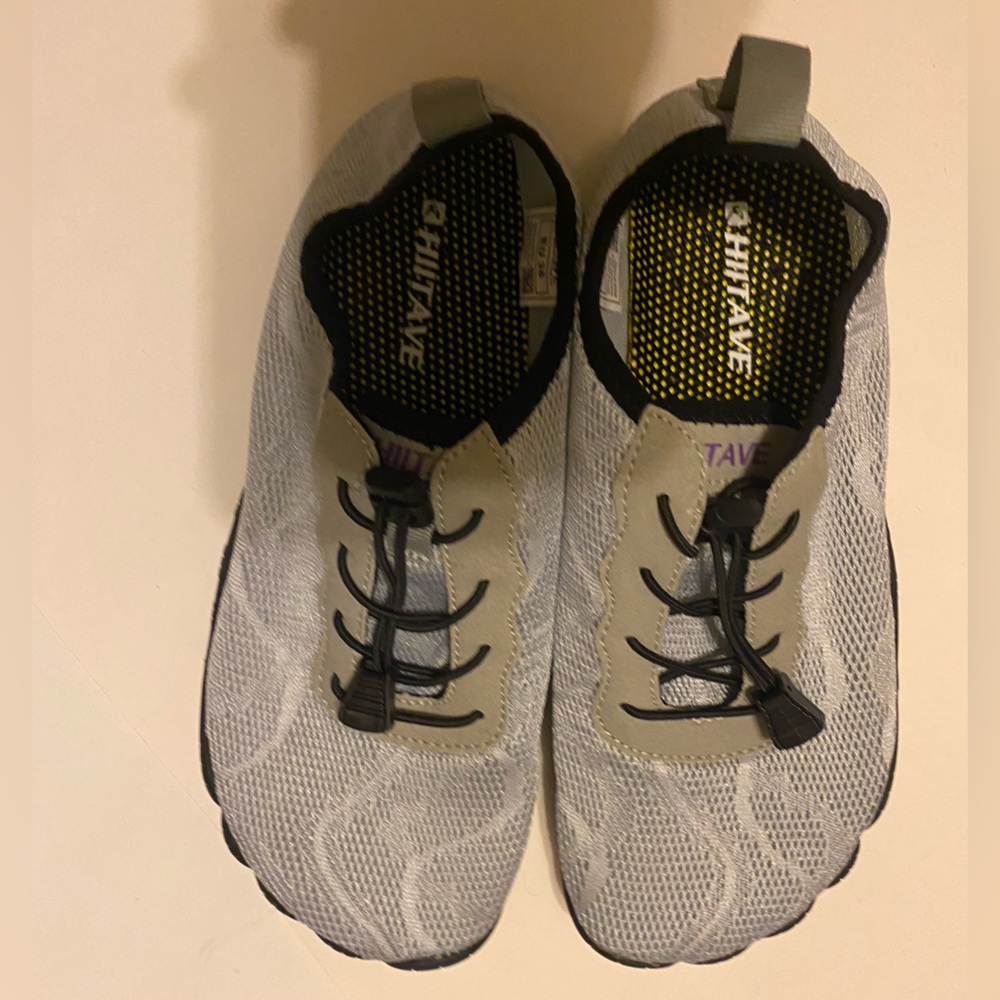 Hiitave womens rubber sock beach shoes Euro 38